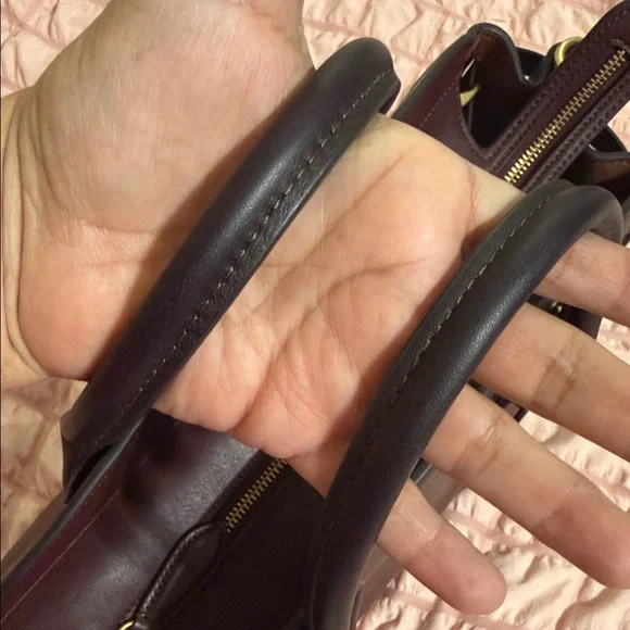 Coach Empire 40 in Merlot - Picture 16 of 16